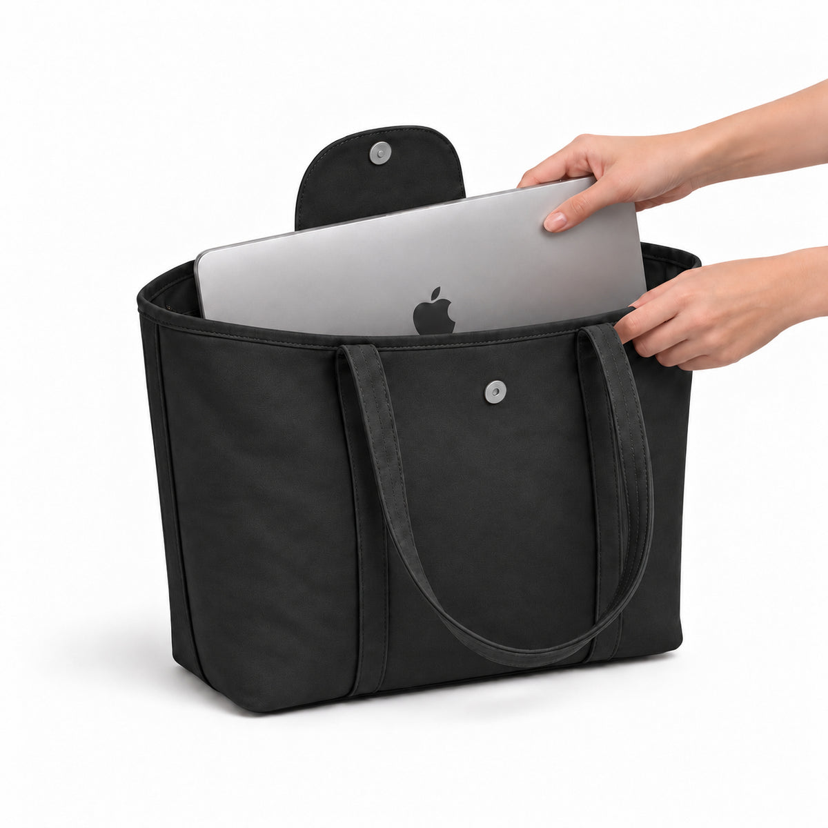 A more compact take on your go-to tote. 